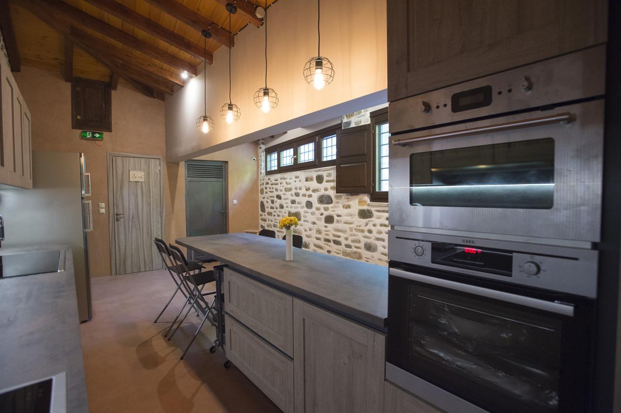 Thalia Traditional Guest House Promirion Luaran gambar